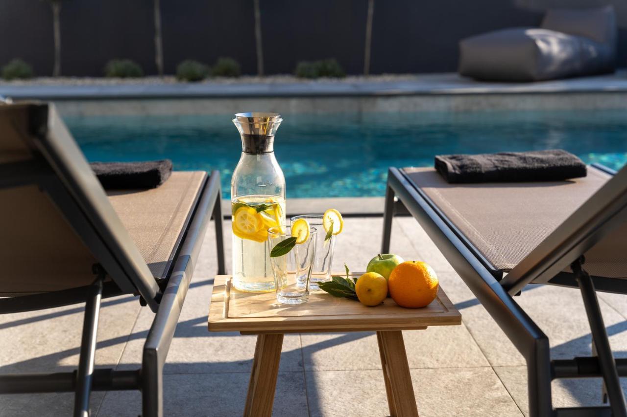 Luxury Villa Aruna Pula Ngoại thất bức ảnh